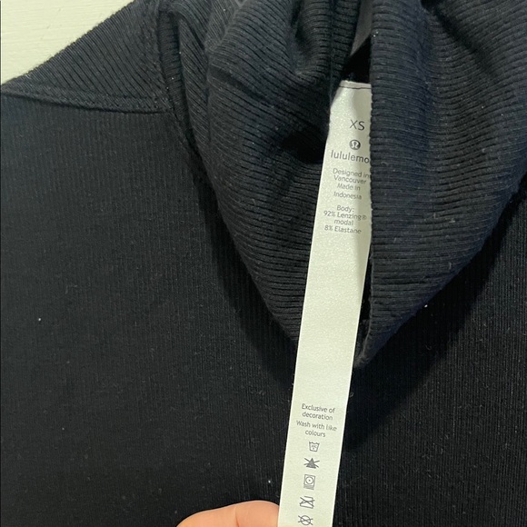 Lululemon Layer Me Turtleneck Long Sleeve Shirt XS - Picture 5 of 7